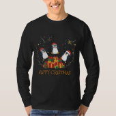 クリスマスの幸せなペンギンのギフトパーティー Tシャツ (正面)