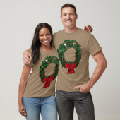 クリスマスの悪夢リース 楽しい Tシャツ (ユニセックス)