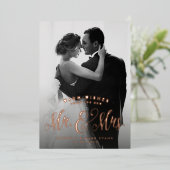 クリスマスの新婚の夫妻の温かい願い 箔シーズンカード (立ち正面)