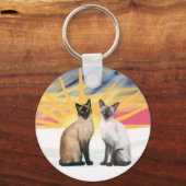 クリスマスの日の出 - シャム猫2匹 (シール + チョコ) キーホルダー (正面)