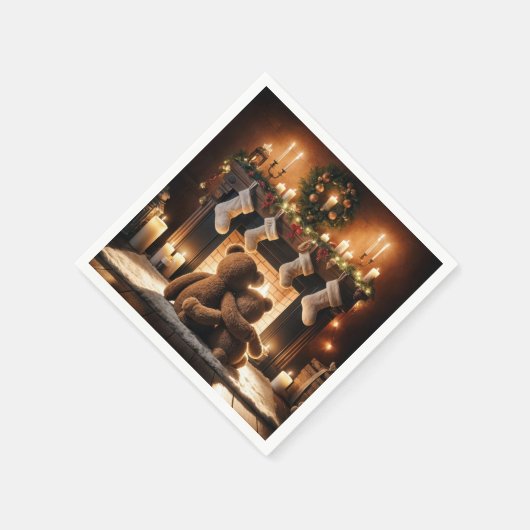 クリスマスの暖炉の前のテディベア スタンダードカクテルナプキン (角)
