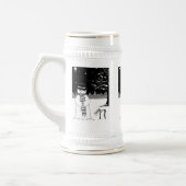 クリスマスの服を着た白黒雪だるま ビールジョッキ (左)