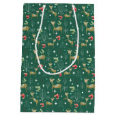 クリスマスの木々と雪のかけら飾りのかわいい鹿 ミディアムペーパーバッグ (裏面)