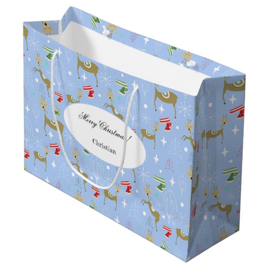 クリスマスの木々と雪のかけら飾りのかわいい鹿 ラージペーパーバッグ (正面アングル)