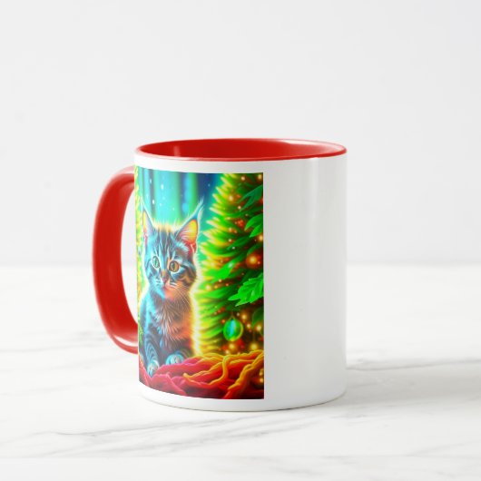 クリスマスの木が生えてかわいいグレーの子猫 マグカップ (正面左)