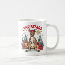 クリスマスの木に囲まれたかわいいカンガルーのマグカップ