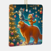 クリスマスの木に犬の飾上に立つ猫 セラミックオーナメント (右)