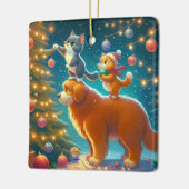 クリスマスの木に犬の飾上に立つ猫 セラミックオーナメント (左)