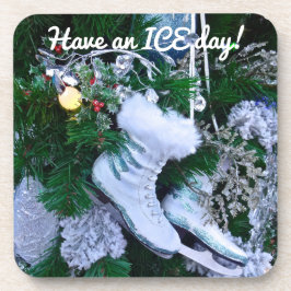 クリスマスの木に青いグリッターと毛皮のアイススケート コースター