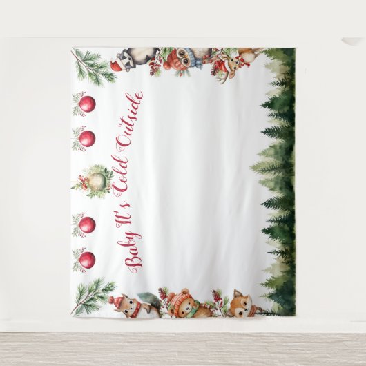 クリスマスの森の動物 赤ちゃん 寒い タペストリー (正面)