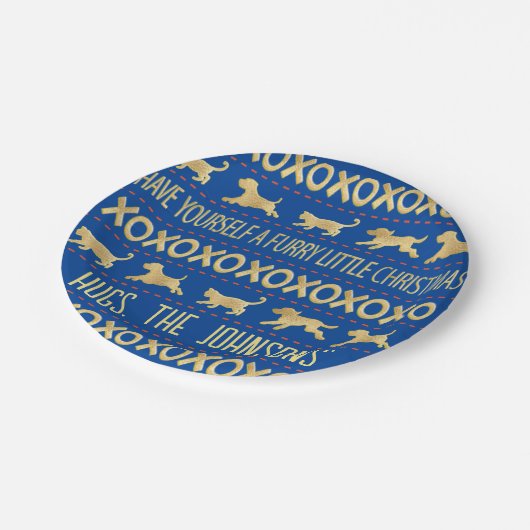 クリスマスの毛皮の小さな猫と犬 ペーパープレート (アングル)