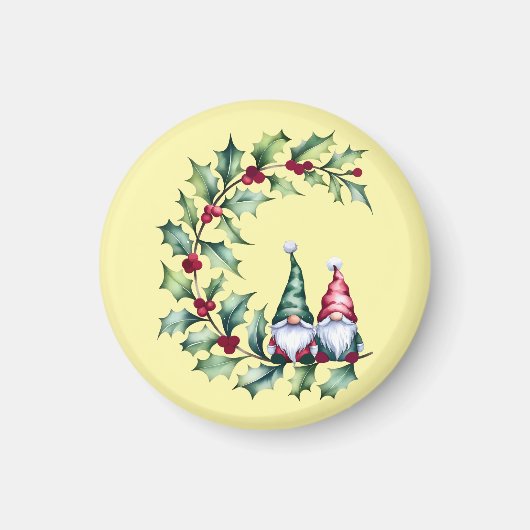 クリスマスの水彩画のノームがヒイラギの小枝に座っている マグネット (正面)