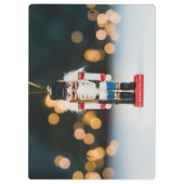 クリスマスの滑りやすいジョーくるみ割り人形オーナメント クリップボード (裏面)