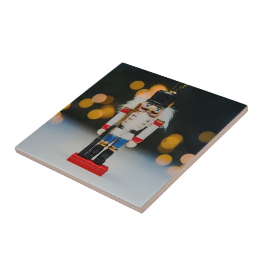 クリスマスの滑りやすいジョーくるみ割り人形オーナメント タイル (側面)