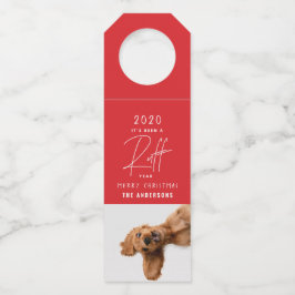 クリスマスの犬の面白い吠える年シンプルなタイポグラフィ ボトルネックタグ