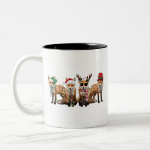 クリスマスの狐好き家族動物Xmasホリデー ツートーンマグカップ