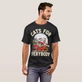 クリスマスの猫はみんなのもの ホリデー サンタ 猫 Tシャツ (正面フル)
