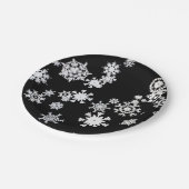 クリスマスの白い雪が黒く輝く ペーパープレート (アングル)