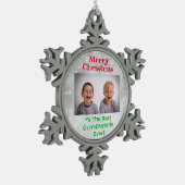 クリスマスの祖父母と孫の写真 スノーフレークピューターオーナメント (左)
