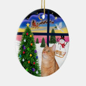 クリスマスの窓辺 - オレンジタビー猫 セラミックオーナメント (右)