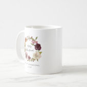 クリスマスの花輪と家族の名前 コーヒーマグカップ (正面左)