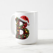 クリスマスの装飾が施された赤い文字B コーヒーマグカップ (正面左)