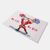 クリスマスの装飾ボディビルダーのサンタとギフト ドアマット (アングル)