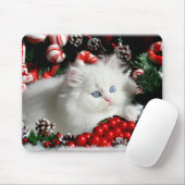 クリスマスの設定の愛らしい白人のペルシャ語 マウスパッド (マウス)