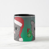 クリスマスの赤いサンタ帽子の猫 マグカップ (中央)