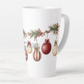 クリスマスの赤とクリーム色のオーナメント カフェラテマグ (右アングル)