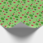 クリスマスの赤、緑、白の水玉模様 ラッピングペーパー (角)