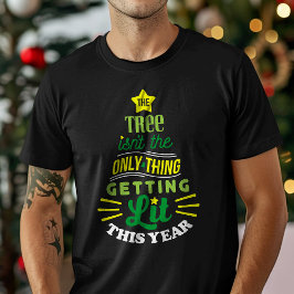 クリスマスの輝きはツリーだけじゃない Tシャツ