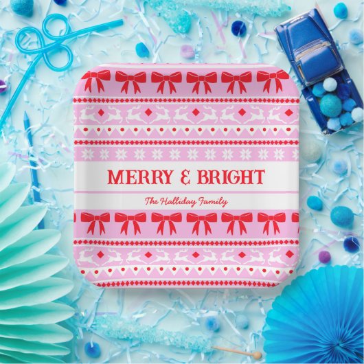 クリスマスの醜いセーター家族の名前ピンク&レッド ペーパープレート (パーティー)