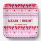 クリスマスの醜いセーター家族の名前ピンク&レッド ペーパープレート (正面)