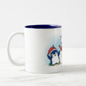 クリスマスの雪猫を作るかわいいペンギン ツートーンマグカップ (左)