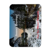 クリスマスの風光明媚な冬スコットランドの牧場 マグネット (縦)