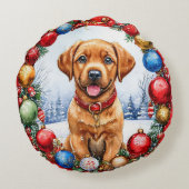 クリスマスの飾り付けに囲まれた、愛らしい子犬 ラウンドクッション (裏面)