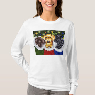 クリスマスの驚きのラブラドールの子犬 Tシャツ