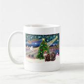 クリスマスの魔法 - 二匹のメインクーン コーヒーマグカップ (左)