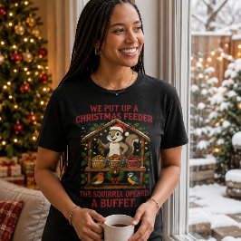 クリスマスの鳥の餌台リスビュッフェTシャツ Tシャツ
