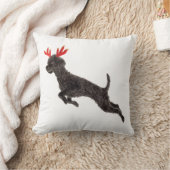 クリスマスの黒いトイプードル犬のトナカイの(雄ジカの)枝角 クッション (ブランケット)
