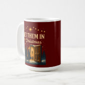 クリスマスの「迎え入れよう」デザイン コーヒーマグカップ (正面左)