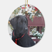 クリスマスのOrnament~の黒いラブラドールの子犬 セラミックオーナメント (左)