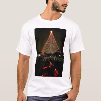 クリスマスのTreeYuleの丸太光の尾 Tシャツ