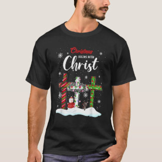 クリスマスはキリストから始まる スノーマンクリスマスTシャツ Tシャツ