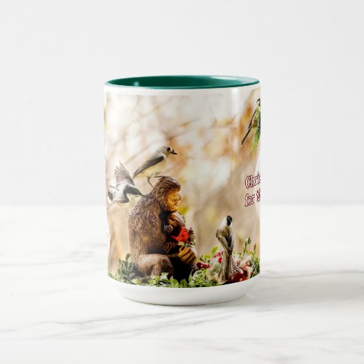 クリスマスはビッグフットの鳥のコーヒーマグのためだ マグカップ (中央)