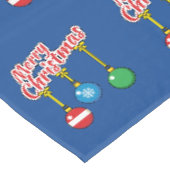 クリスマスぶら下がったにボールで テーブルクロス (アングル)