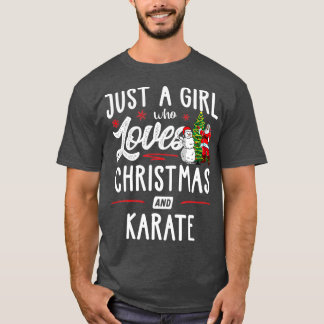 クリスマスや空手の贈り物が大好きな少女 Tシャツ