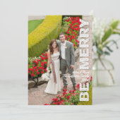 クリスマスを楽しく 赤いホリデー フォト カード (スタンド正面)