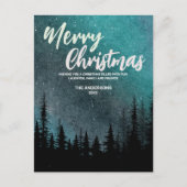 クリスマスを祝う ダークな夜空の森のホリデー シーズンポストカード (正面)
